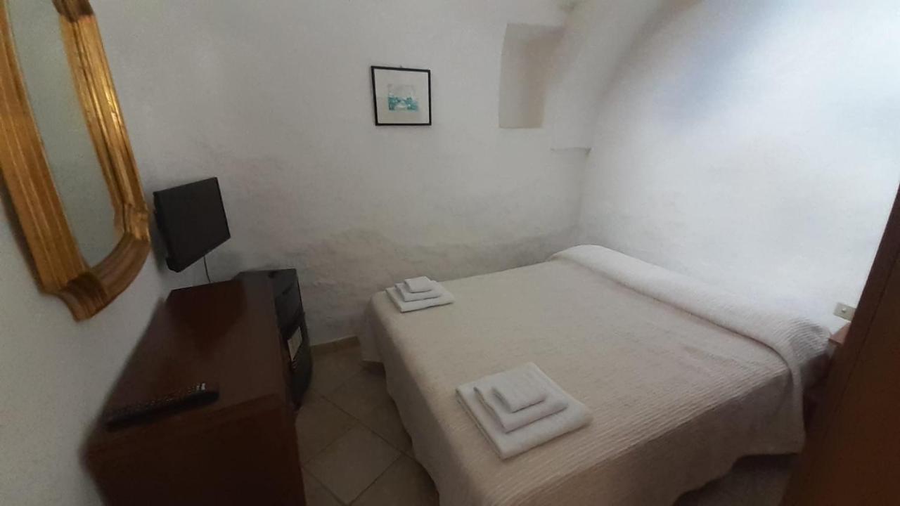 Trullo Alberobello Vacanze Desa 2 Eksteriør billede